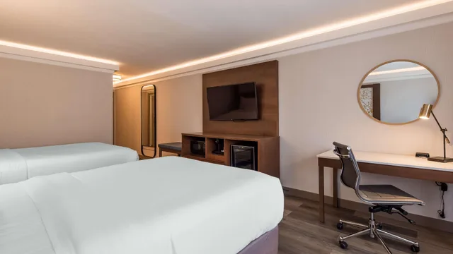 غرفة رباعية بسريرين كوين، The Westfield Inn, BW Signature Collection 6/10