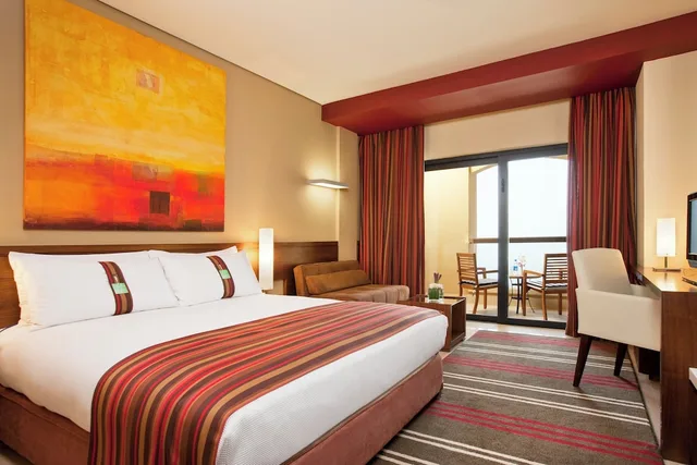 غرفة قياسية بسرير كينج للمدخنين، Holiday Inn Resort Dead Sea 2/10