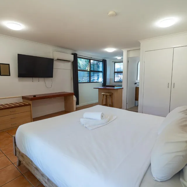 غرفة بسرير كينج، Nomads Airlie Beach - Adults Only 1/3