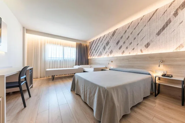 Room, Quadruple, Single, No Terrace، Port Alicante 2/6