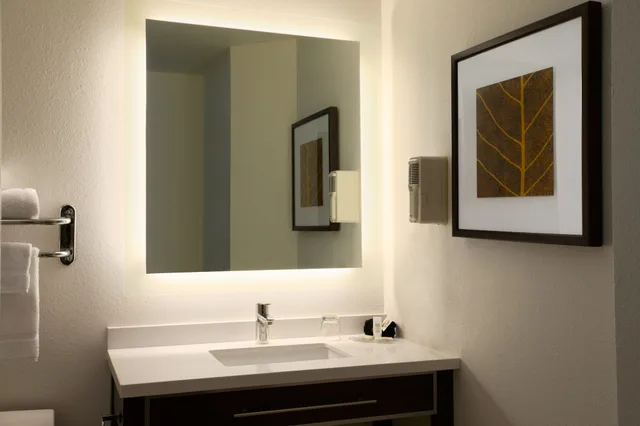 جناح بسرير كوين مع أريكة، MainStay Suites Salt Lake City Fort Union 7/8