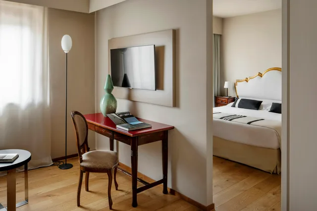 جناح، Park Hotel Ai Cappuccini 1/1