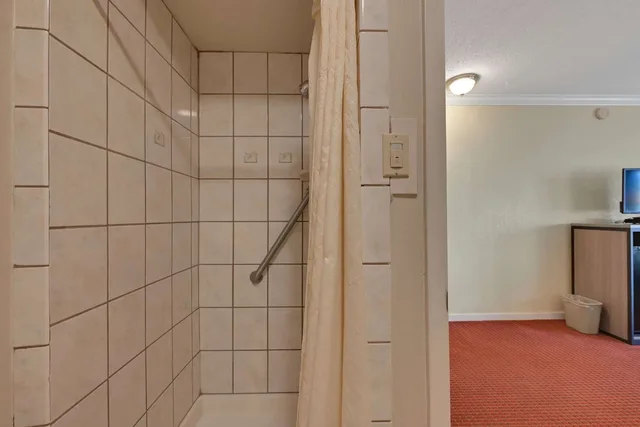 غرفة بسرير كوين لذوي الإعاقة، Econo Lodge Woodland near I-5 6/6