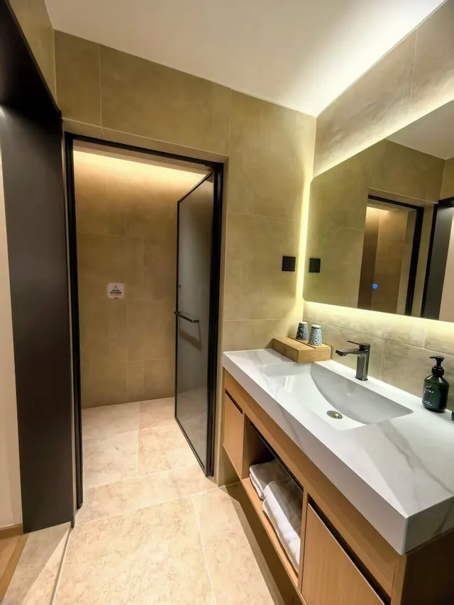 غرفة كومفورت بسرير كينج بإطلالة على النهر، Yangshuo River View Hotel 9/10