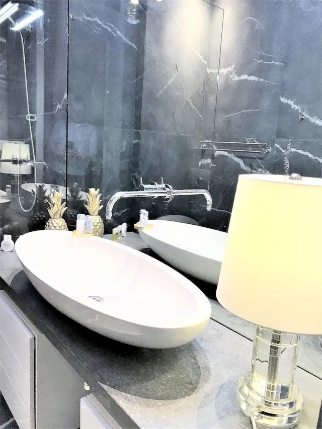 2 Bedrooms, Luxury, Penthouse, King and Twin Beds, 2 Bathrooms, 2 Sofa، Luxury Apartments Mondrian Market Square 2/2