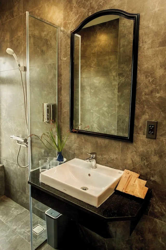 غرفة تنفيذية ثلاثية بسرير مزدوج وسرير فردي، Anvi Saigon Boutique Hotel 7/8