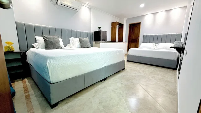 Family, 1 Single and 2 Double Beds، Marie Real 5/10