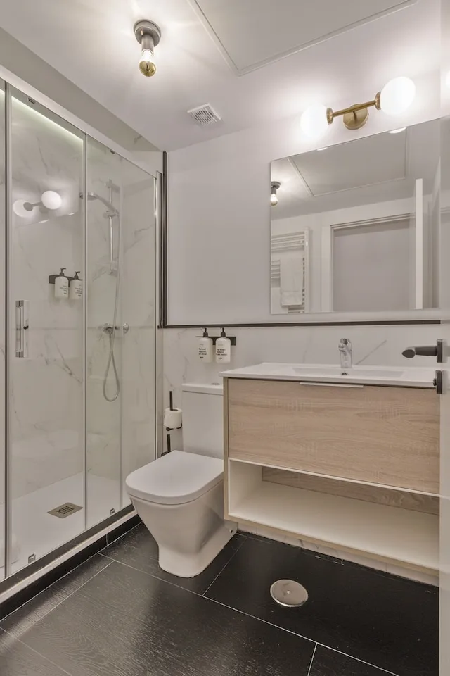 Cozy, Double Bed, UMA Suites Atocha 6/7