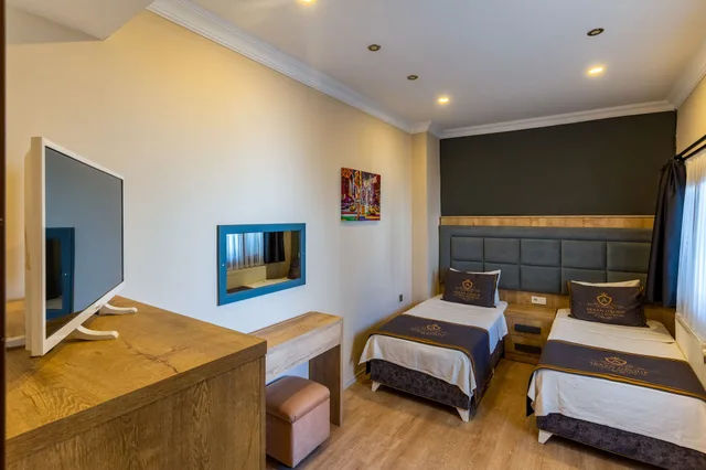 2 Bedrooms, Family, Double and Twin Beds, AKKAN LUXURY HOTEL 6/9