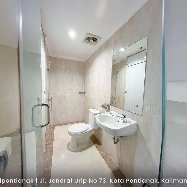 غرفة سوبيريور بسرير مزدوج، G Hotel Pontianak 4/4