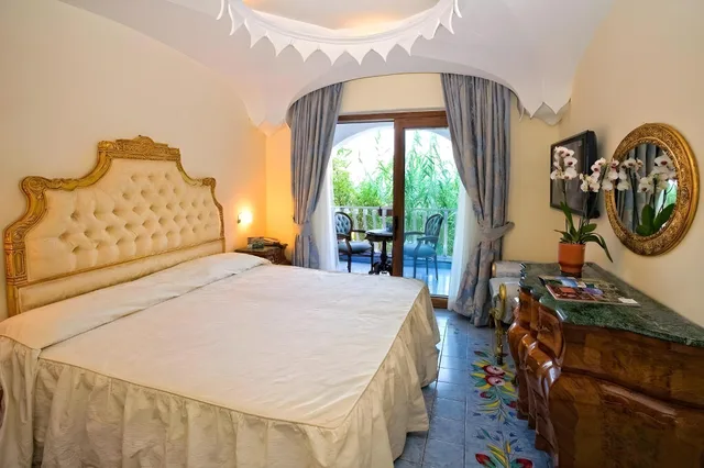 جناح بشرفة، Strand Hotel Delfini 1/1