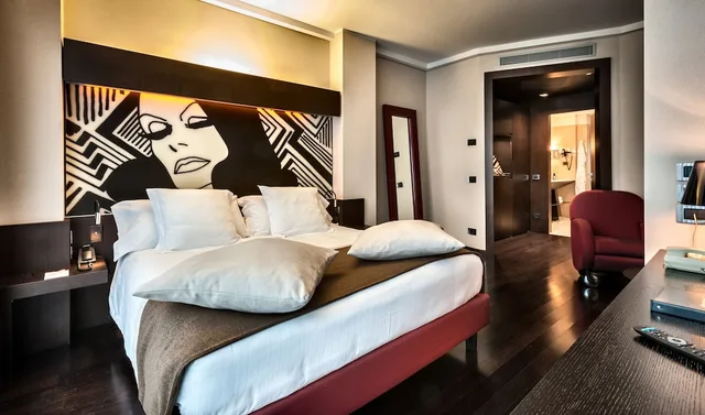 غرفة بريميوم بسرير فردي، Crowne Plaza Milan City 9/10