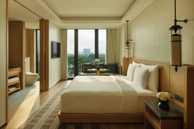 Executive King, Hotel Tentrem Jakarta 3/9