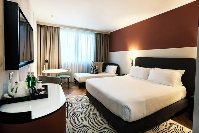 غرفة قياسية بسرير كينج مع أريكة، Crowne Plaza Padova 3/10