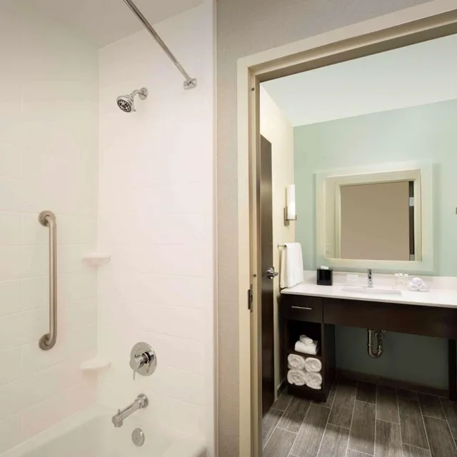 جناح بسريرين كوين مع أريكة لذوي الإعاقة، Homewood Suites By Hilton San Antonio Airport 4/7