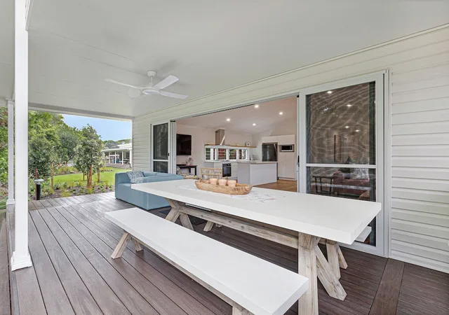 Beach House, Twin Beds, King and Queen Bed، Reflections Holiday Parks Evans Head 6/8