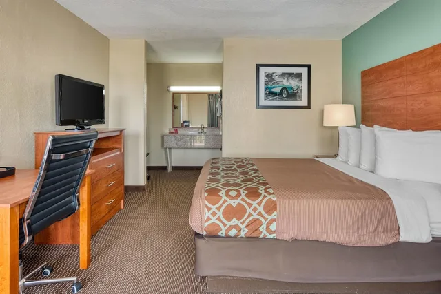 غرفة قياسية بسرير كوين، Surestay Hotel By Best Western Bowling Green North 3/7