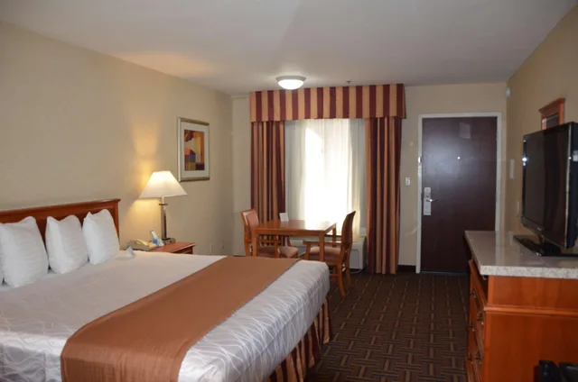 Room, Best Western Norwalk Inn 1/6