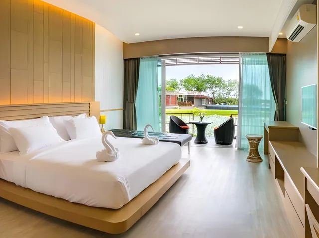 Deluxe, Baan Rim Ao 1/2