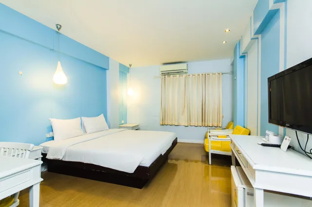 غرفة سوبيريور بسرير كينج، Roma Hotel 1/2