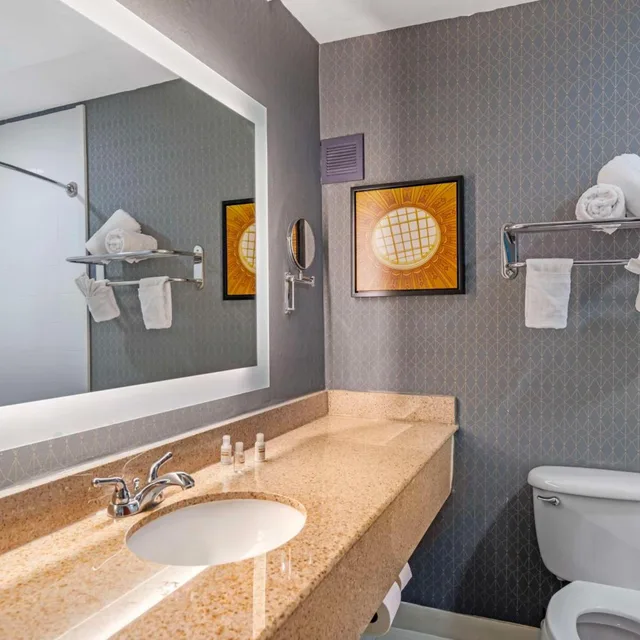 غرفة بسرير كوين، Best Western Premier Richmond City Gateway 9/10