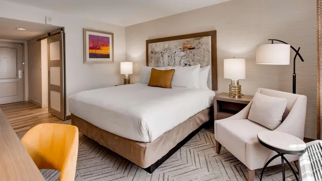 غرفة بسرير مزدوج لذوي الإعاقة، Aiden by Best Western Scottsdale North 2/4