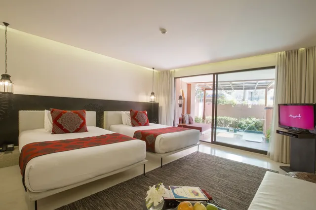 Pool, Suite، Marrakesh Hua Hin Resort And Spa 1/8