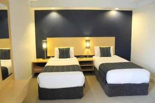 غرفة ثلاثية، Willis Wellington Hotel 1/6