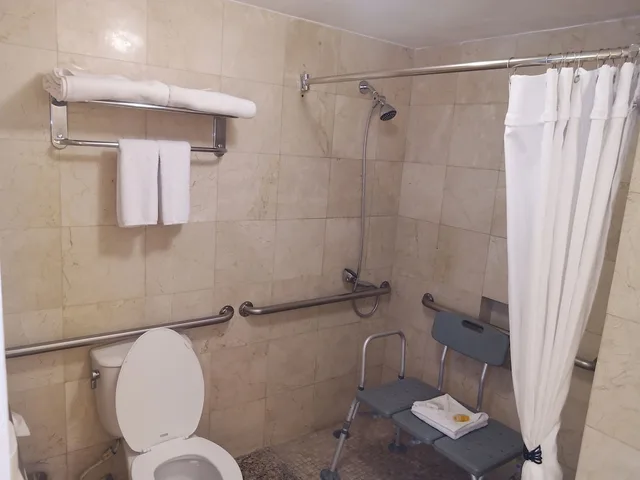 غرفة قياسية بسرير كوين، Hotel Palacio Azteca Tijuana, Trademark by Wyndham 3/3
