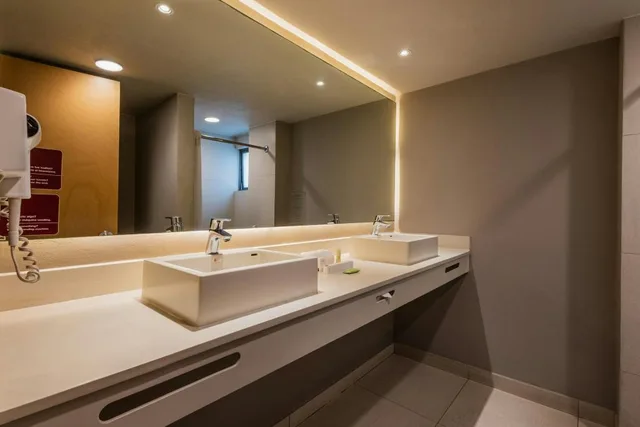 جناح بسريرين منفصلين وسرير كينج بغرفة نوم واحدة مع أريكة، City Express Suites by Marriott Ciudad de Mexico Anzures 7/9