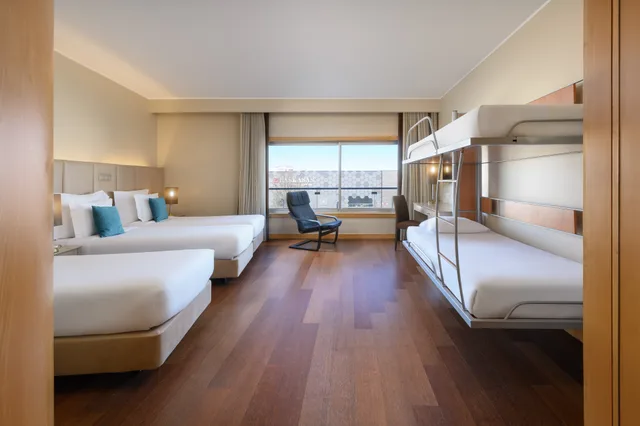غرفة ديلوكس عائلية، TRYP by Wyndham Porto Expo Hotel 1/2