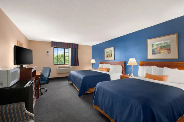 غرفة ديلوكس بسريرين مزدوجين، Days Inn By Wyndham Keene Nh 1/6