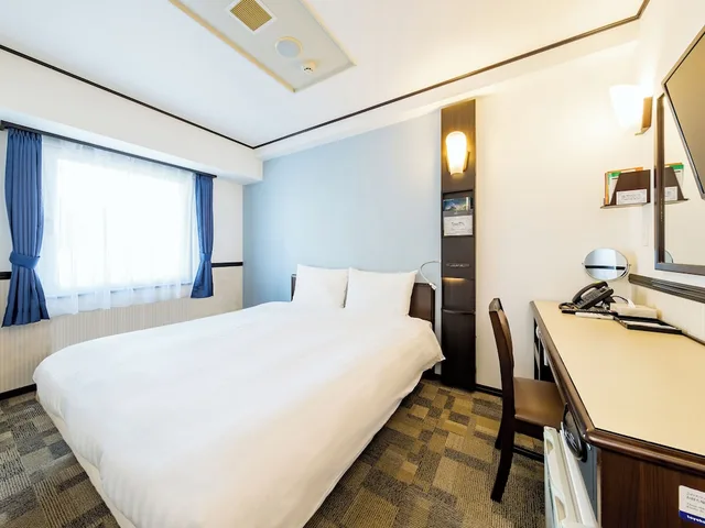غرفة بسرير كينج للمدخنين، Toyoko Inn Ise Matsusaka Ekimae 1/3