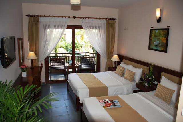 غرفة ديلوكس بسرير مزدوج بإطلالة على الحديقة، Canary Beach Resort 2/4