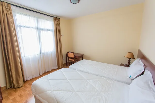 غرفة قياسية بسريرين منفصلين، Cenetra Hotel 1/2