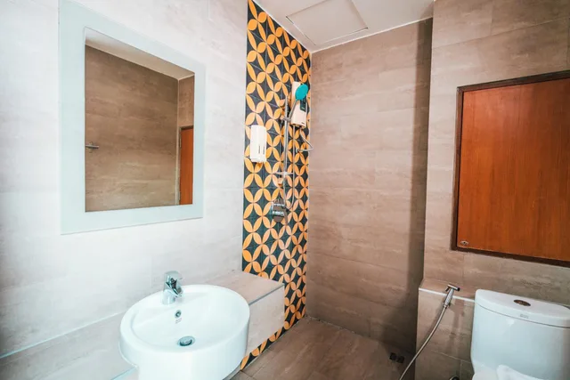 غرفة ديلوكس بسرير مزدوج بشرفة، Behind the Scene Hotel Club At Samui 6/8