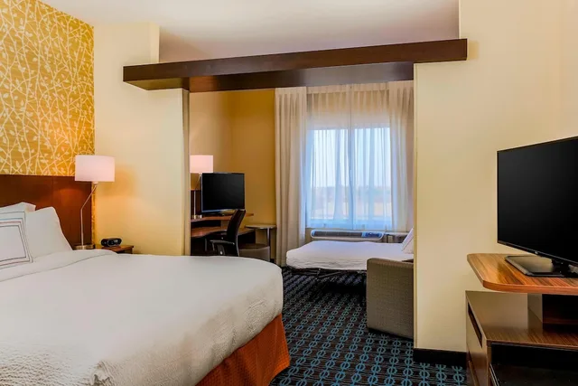 جناح بسرير كينج مع أريكة، Fairfield Inn Suites Snyder 1/6