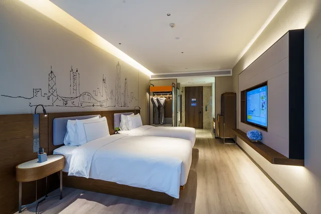 غرفة بزنس بسريرين منفصلين، UrCove By Hyatt Shenzhen Futian CBD 1/2