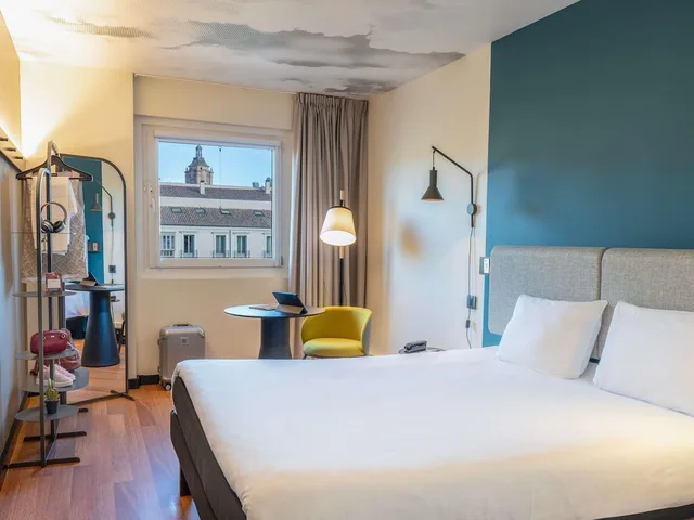 Superior, Double Bed, Ibis Malaga Centro Ciudad Hotel 1/8
