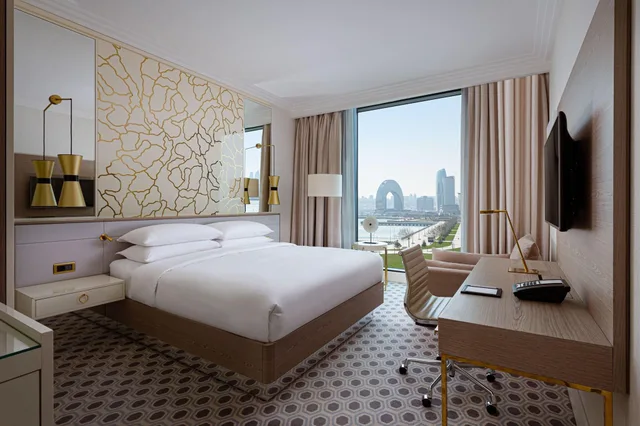 غرفة بسرير مزدوج بإطلالة على البحر، Marriot Baku Boulevard Hotel 3/8