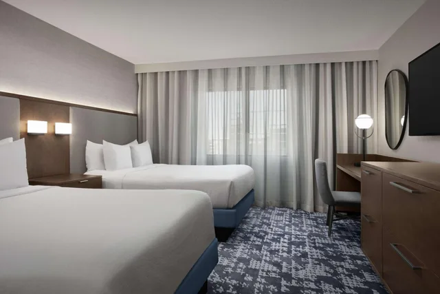 جناح بسريرين مزدوجين مع أريكة، Embassy Suites by Hilton Dallas Near the Galleria 1/4