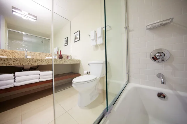 غرفة ديلوكس بسريرين كوين، I Hotel And Conference Center 2/2