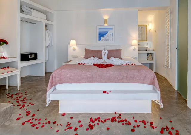 فيلا شهر العسل بإطلالة على البحر، Desiterra Santorini 2/4
