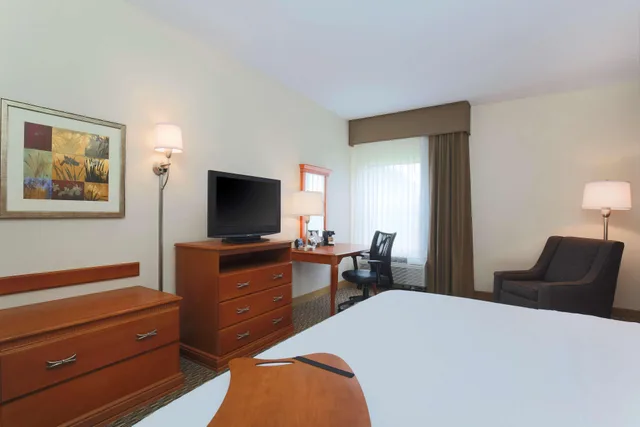 غرفة بسرير كوين، Best Western Forsyth - Decatur 2/3