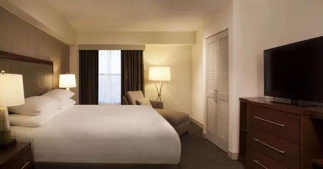 جناح رئاسي بسرير مزدوج، Hyatt Regency Long Island 2/3