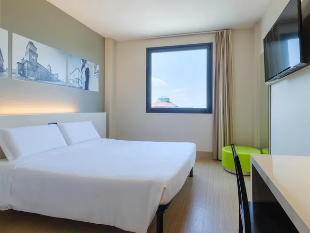 غرفة بسرير كوين، B&B Hotel Ferrara 4/10