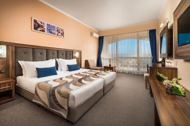 Comfort, Single Bed, Balcony, Pool Access، Alba 3/5