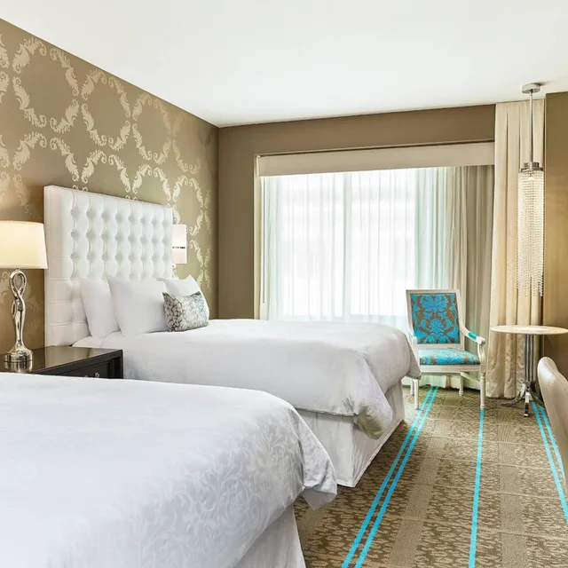 غرفة ديلوكس بسرير كوين لذوي الإعاقة، The Nines A Luxury Collection Hotel Portland 1/6