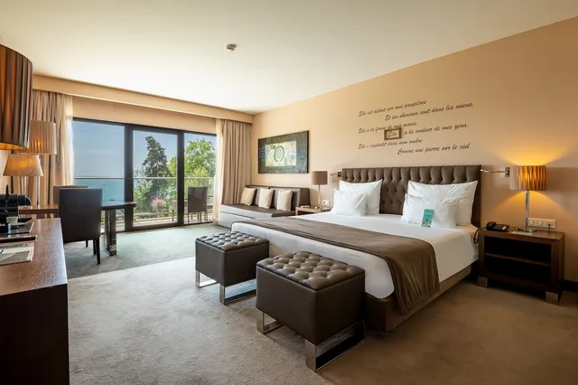 غرفة بشرفة مفردة بسرير مزدوج، Vila Gale Collection Palacio dos Arcos 3/10