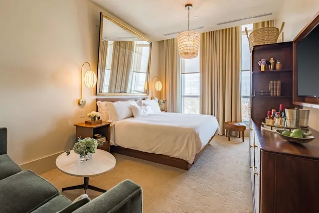 غرفة غراند بسرير كينج، The Dewberry Charleston 3/5